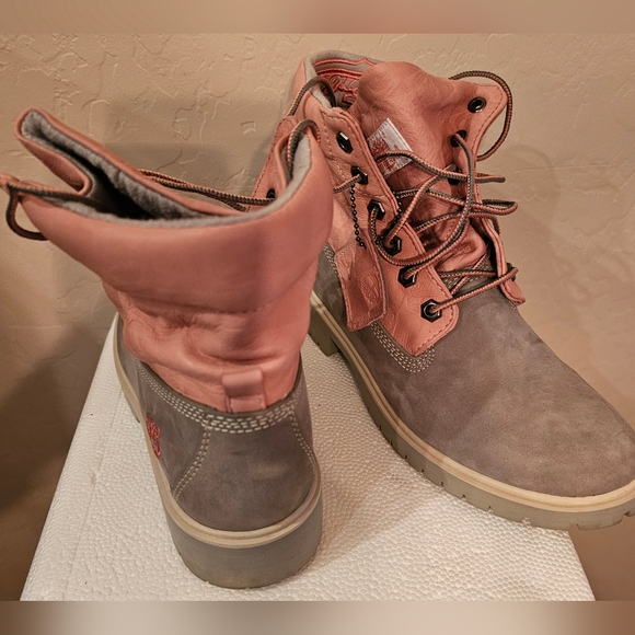 Timberlain Boots - Picture 4 of 10